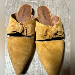 Jeffery Campbell Charlie Bow Mustard Yellow Shoe- 9M‎